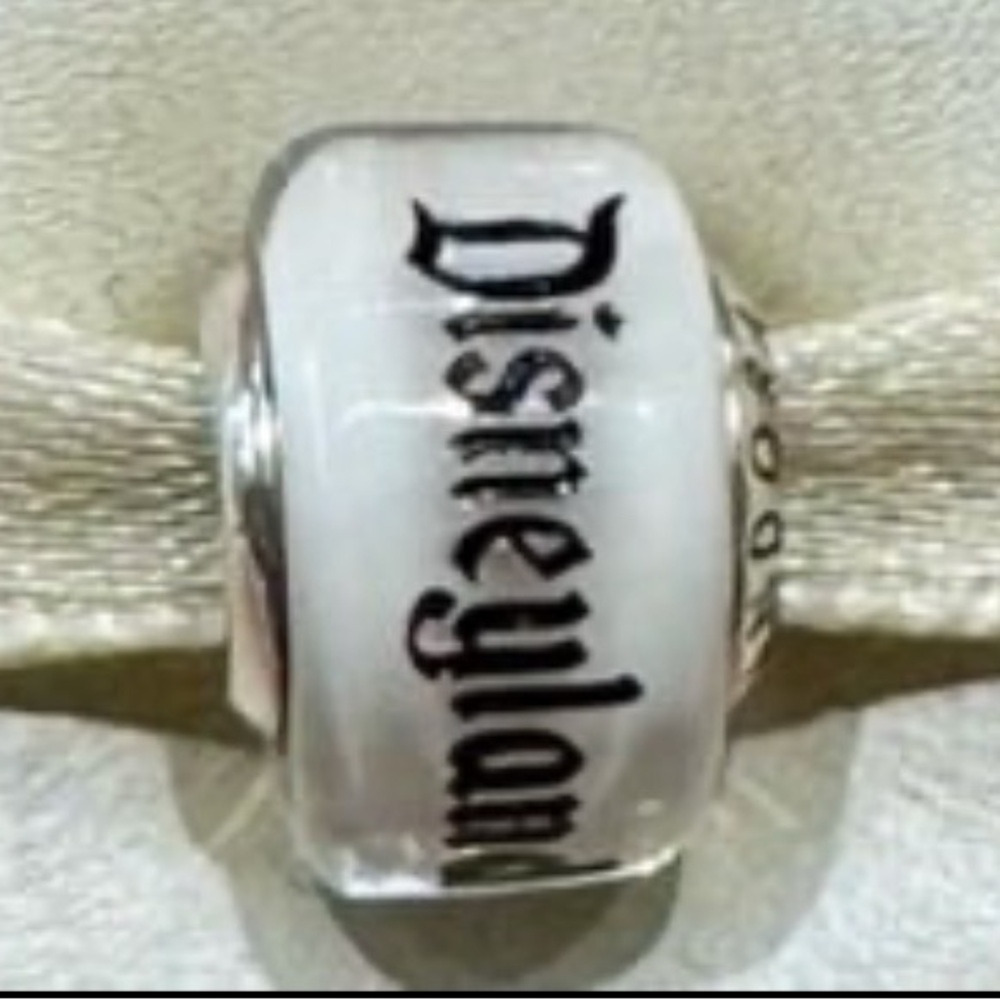Disneyland 70th White Murano Disneyland Pandora Charm